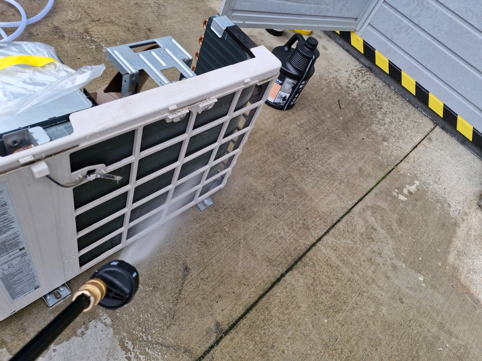 čistenie vonkajšej jednotky